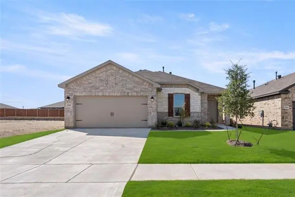 1909 Seminole Drive, Cleburne