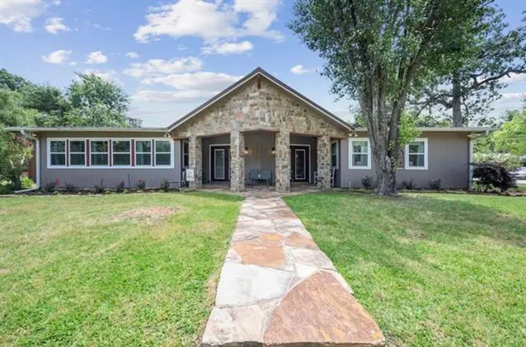 1808 Cherokee Trace, Tool