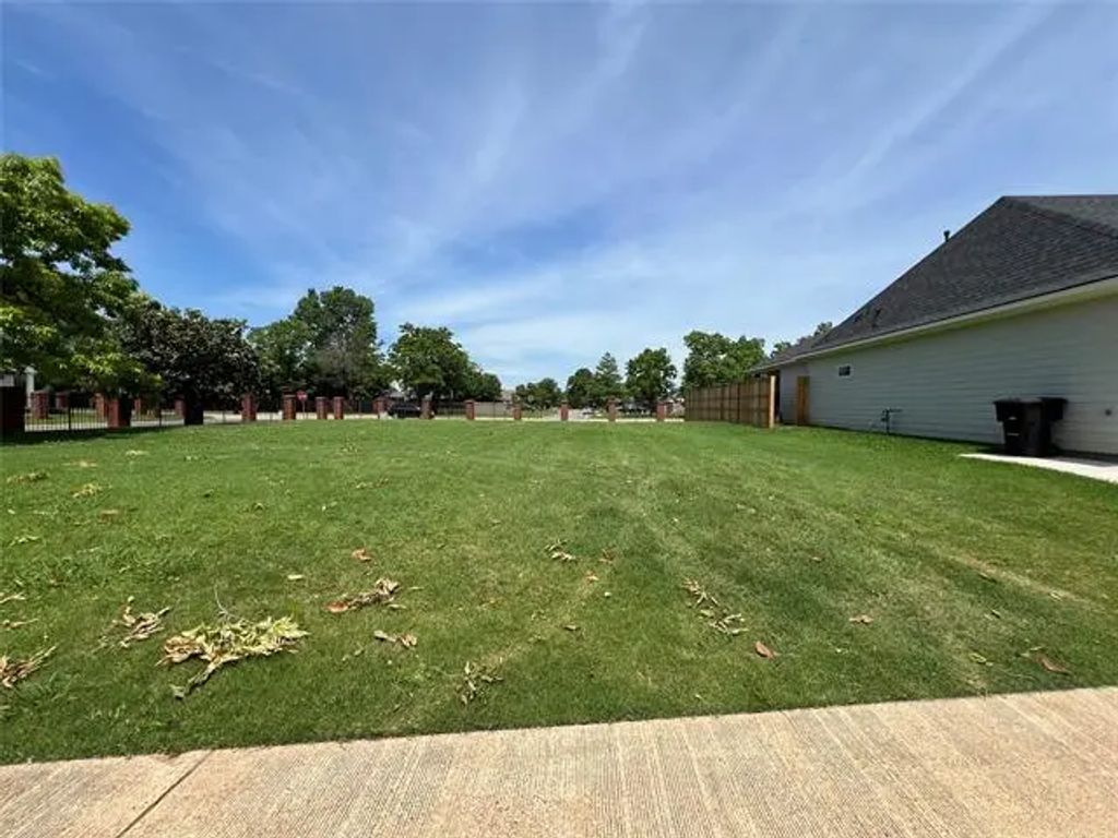 32 Chez Moi Drive, Bossier City