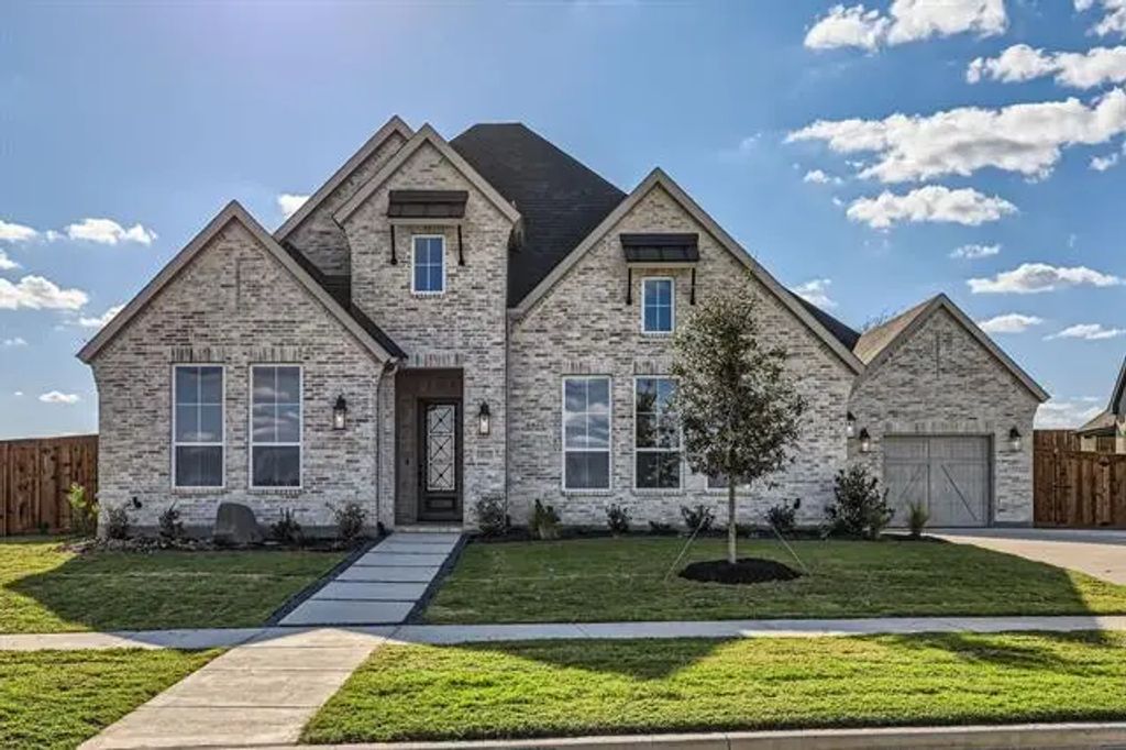 1812 Farmstead Road, Mansfield