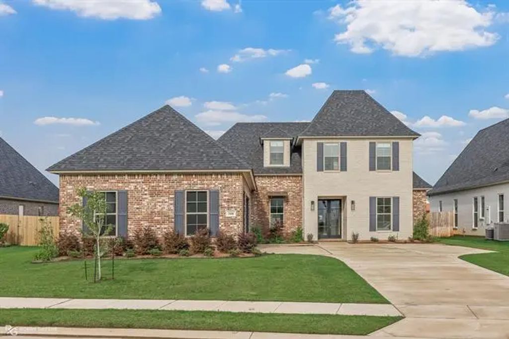 166 N Canal Drive, Bossier City