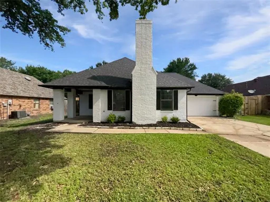 8109 Weatherly Drive, Rowlett