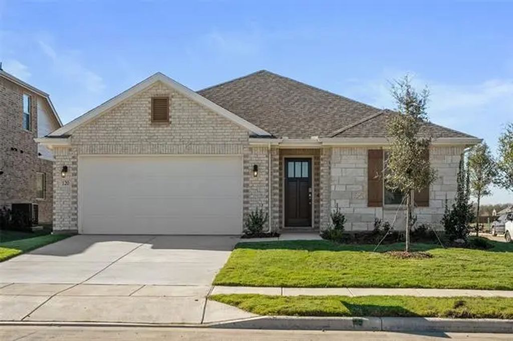 120 Corcovado Avenue, Royse City