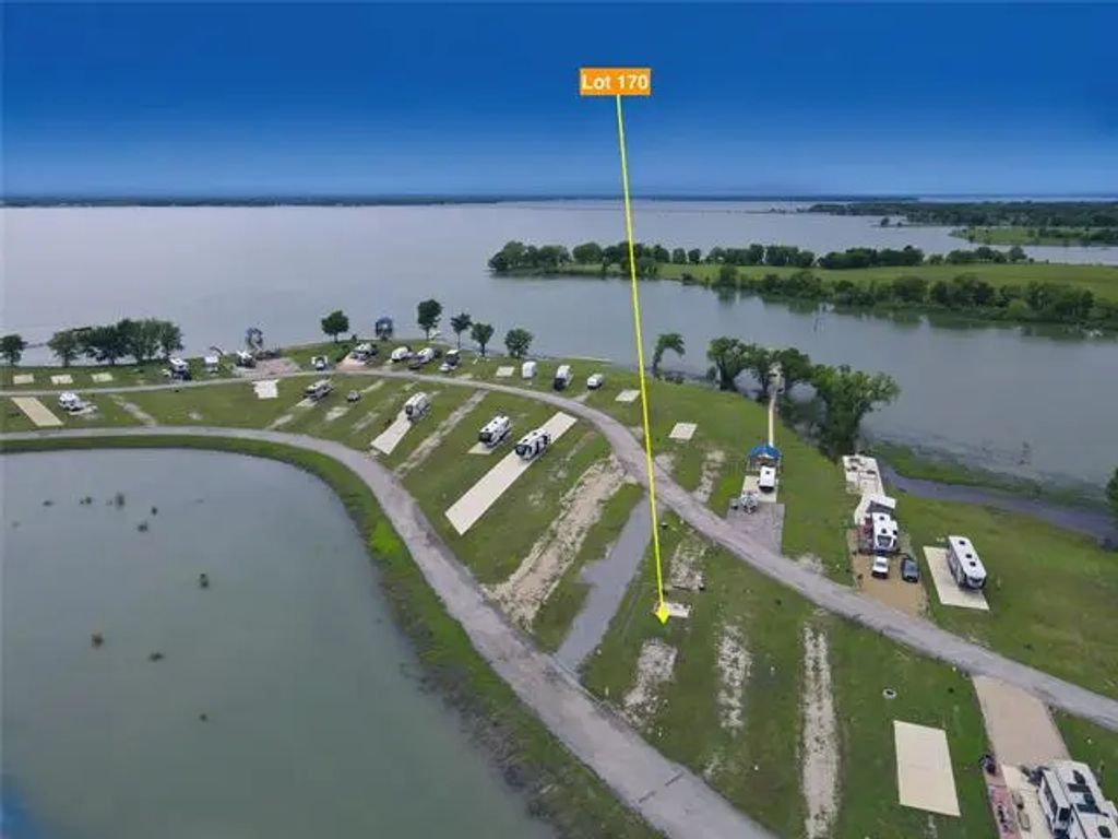 Lot 170 Peninsula Point, Kerens