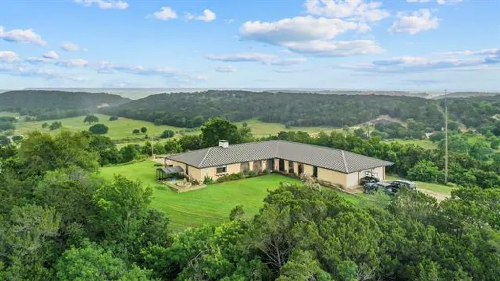 732 County Road 204, Stephenville