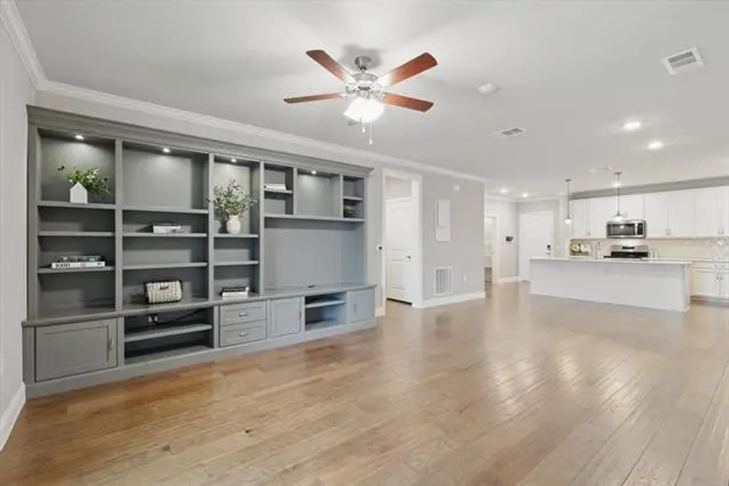 1735 Wittington Place 3308, Farmers Branch