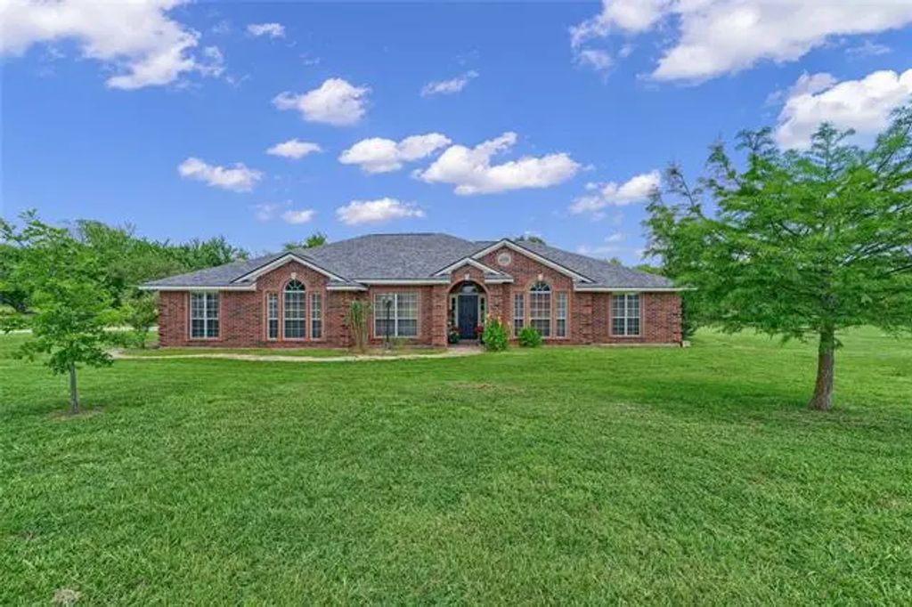 7575 Preston Road, Denison