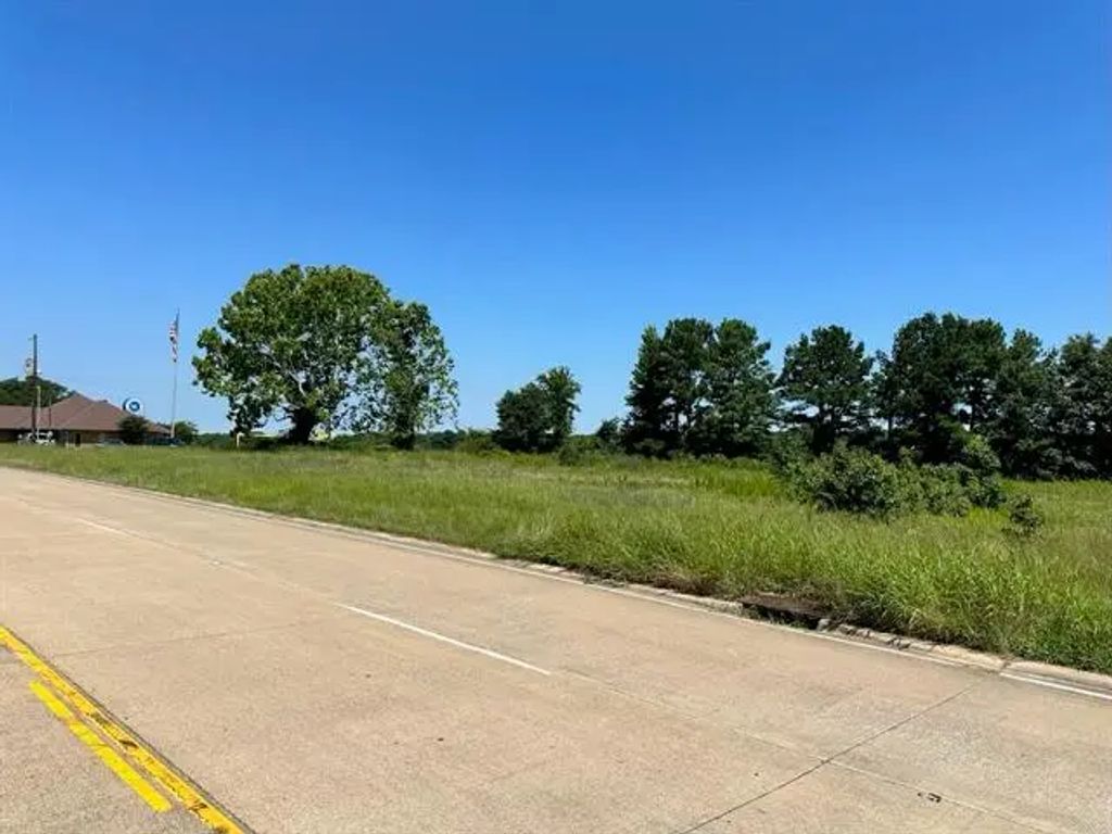 West 70th Road, Greenwood