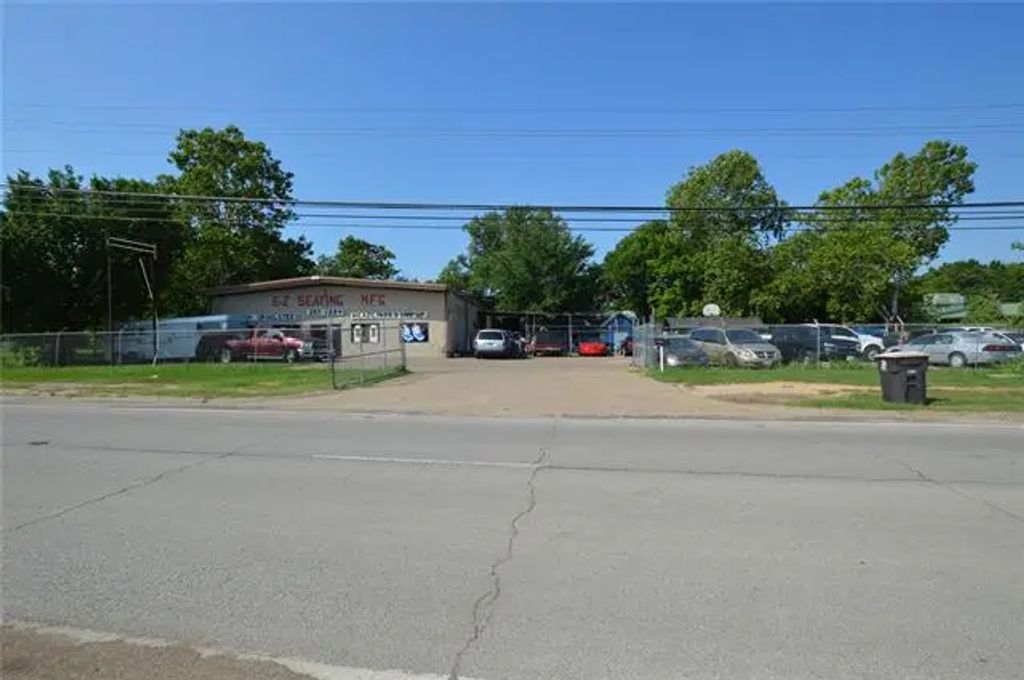 10426 C F Hawn Freeway, Dallas