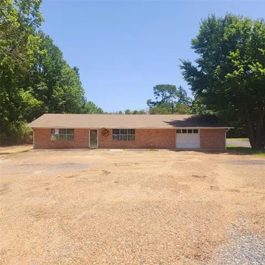 6005 Highway 71, Coushatta