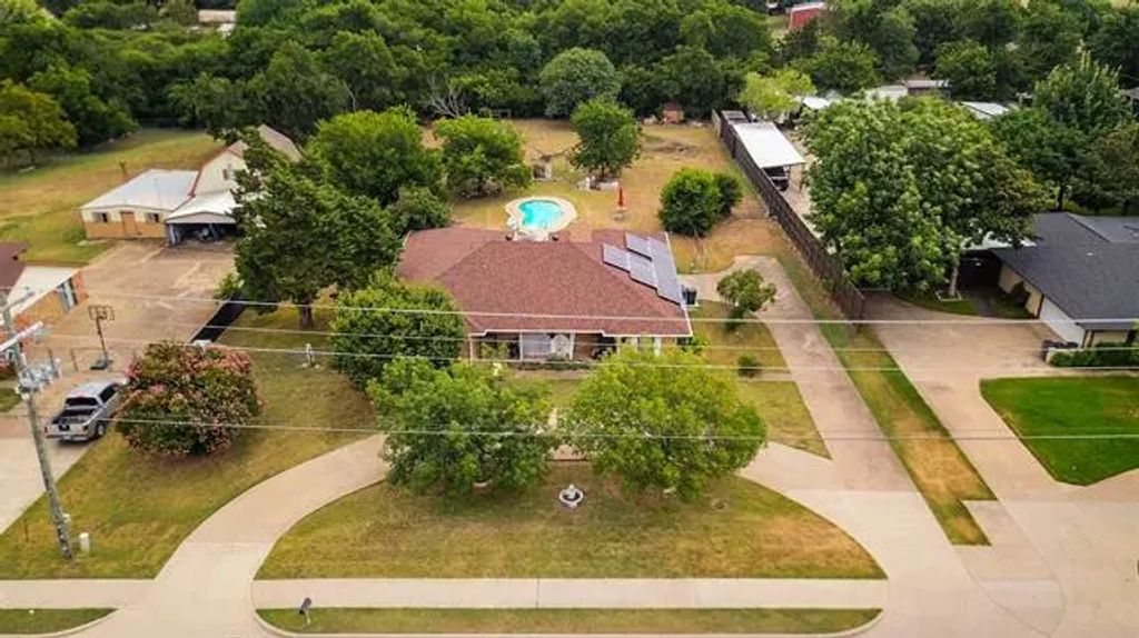 230 S Walnut Grove Road, Midlothian