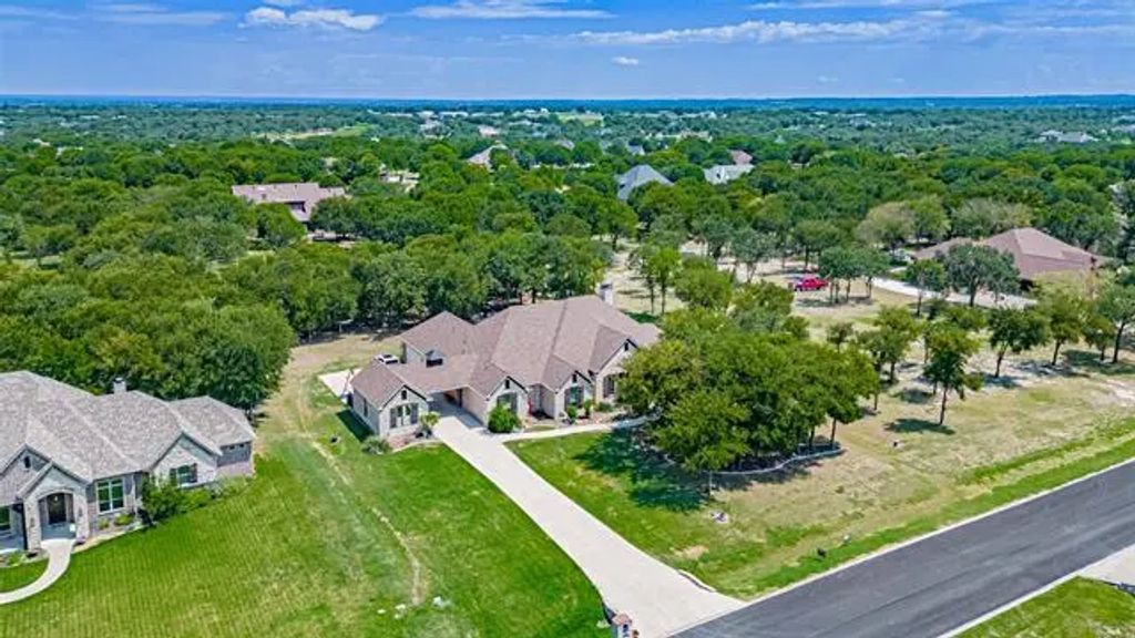 345 Sugartree Circle, Lipan