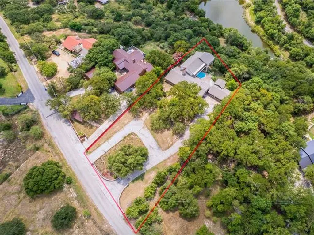 960 County Road 553, Brownwood