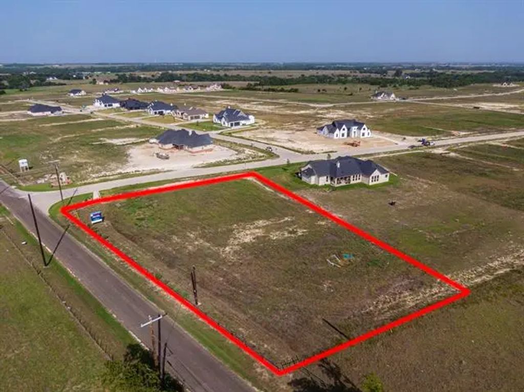 110 Maci Drive, Waxahachie