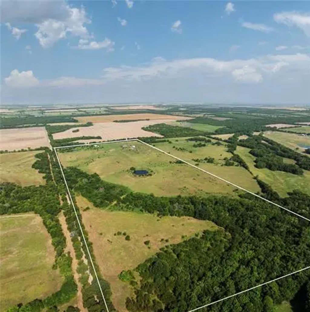2949 Cr 3835, Wolfe City