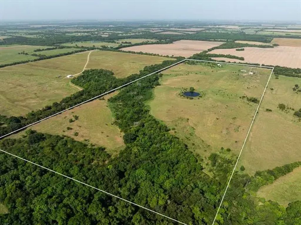 2949 County Road 3835, Wolfe City