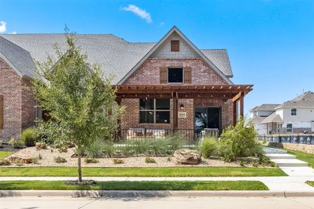 8314 Cottonwood Creek Trail, Rowlett