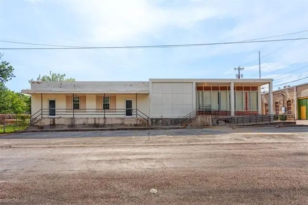 100 Collinsville Street, Whitesboro