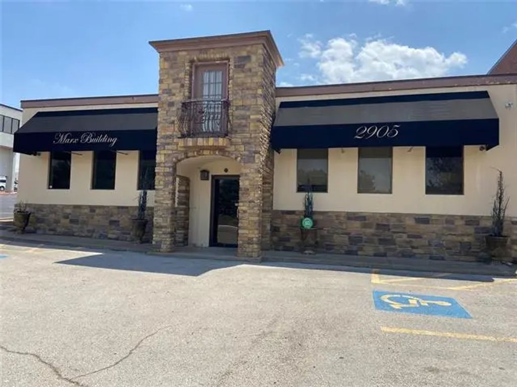 2905 Lackland Road, Fort Worth