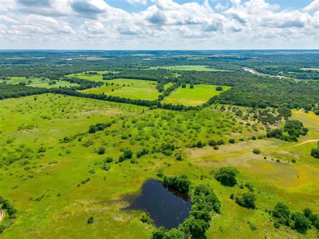 10849 County Road 1117, Cleburne