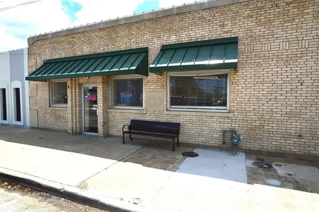 202 W Davis Street, Mesquite