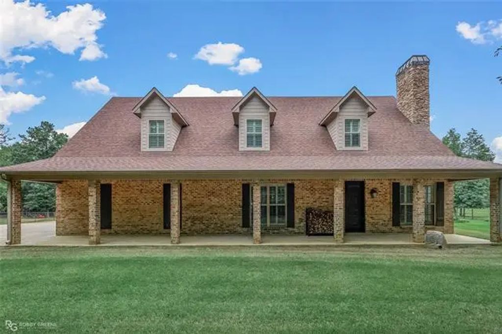 113 Antrim Road, Plain Dealing