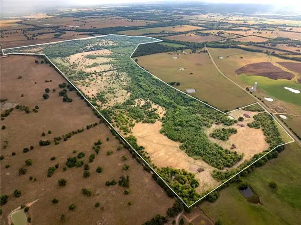 Fm 1700, Clarksville