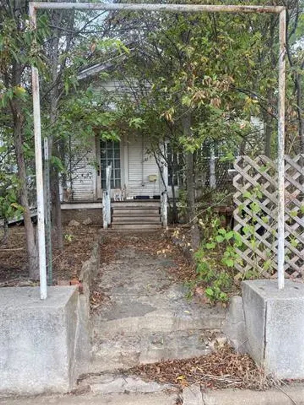 410 Ave B, Santa Anna