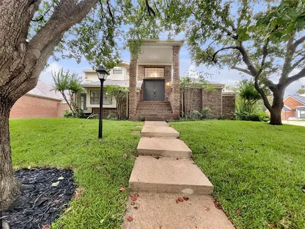 811 Fawn Valley Drive, Allen