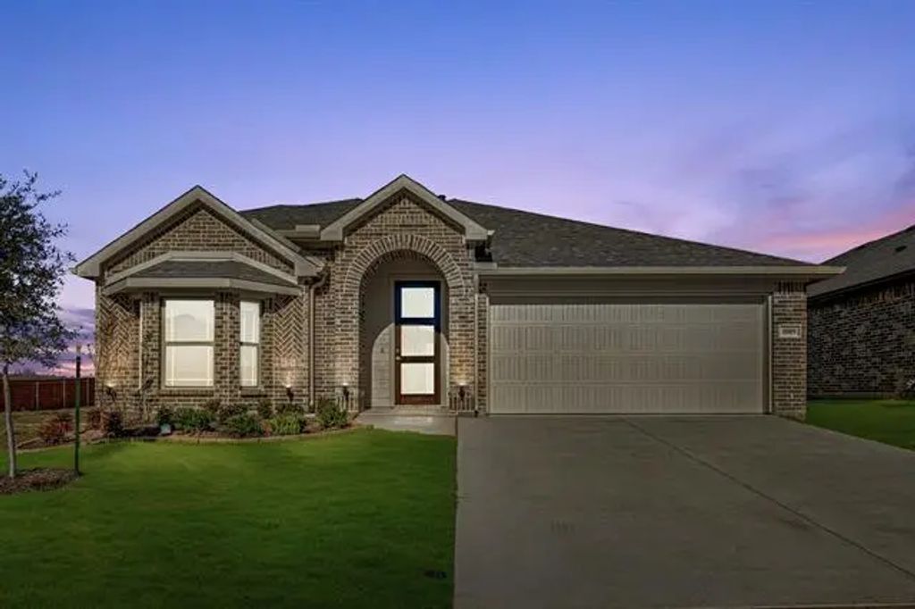 1009 Nighthawk Trail, Alvarado