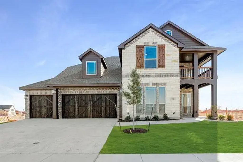 916 Lasalle Drive, Red Oak