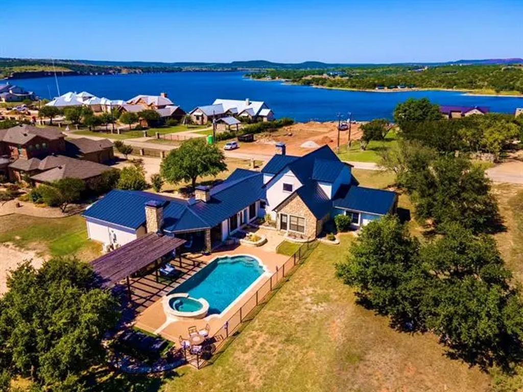 6044 Hells Gate Loop, Possum Kingdom Lake