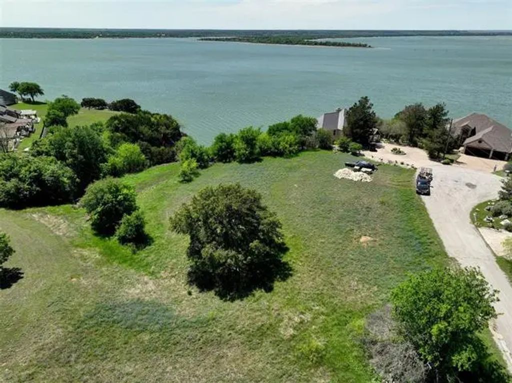 10072 Lakeview Court, Whitney