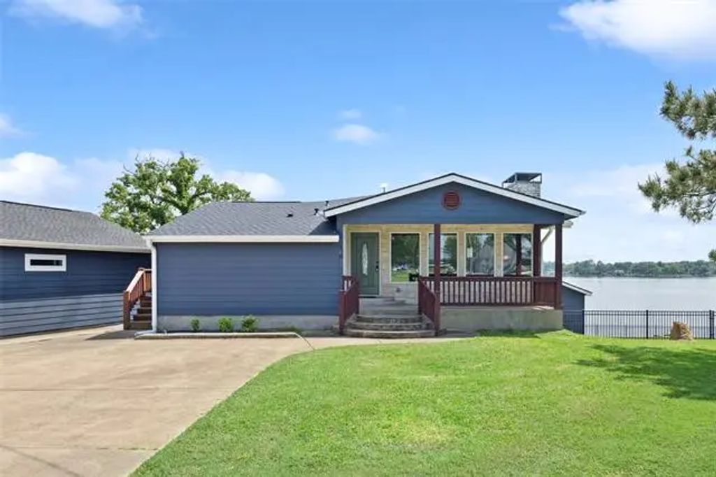 16077 Saint Paul Drive, Caney City