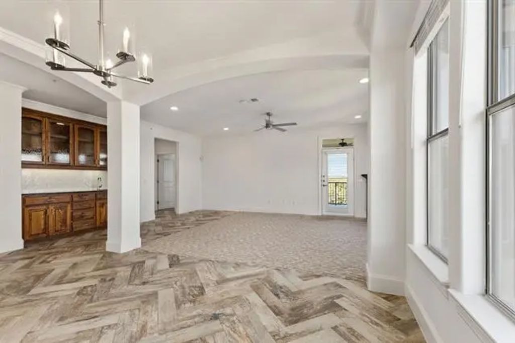 500 Waters Edge Drive 239, Lake Dallas