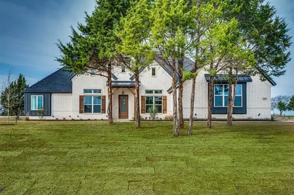 6031 Palomino Drive, Midlothian