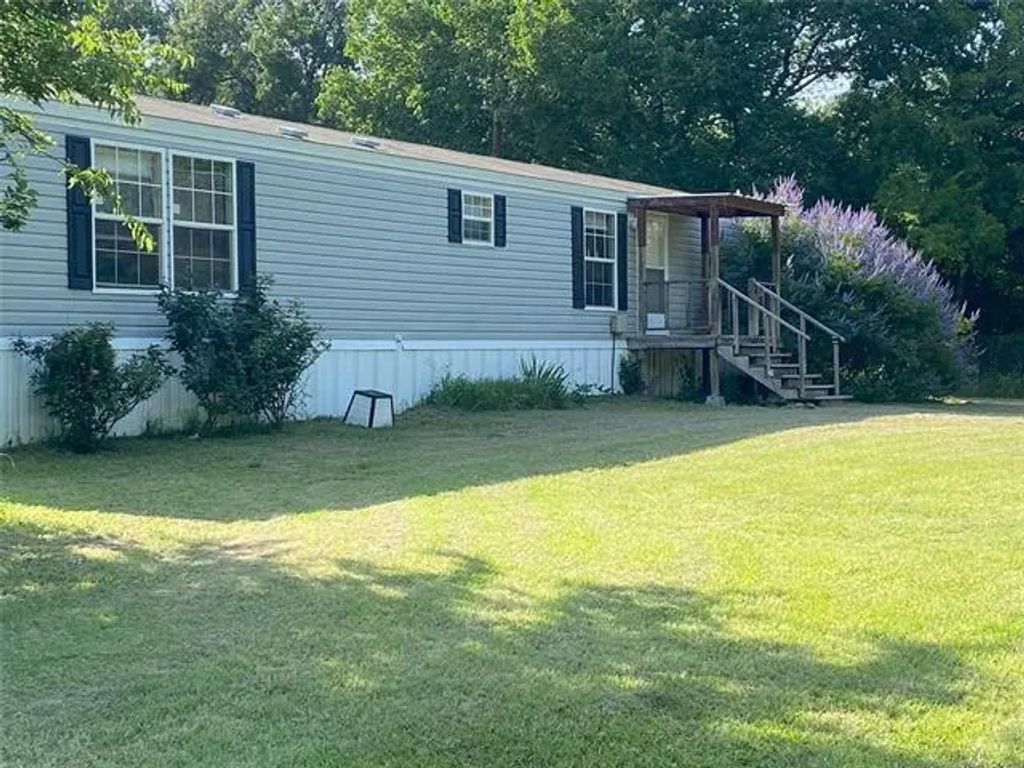 9996 Private Road 2333, Quinlan