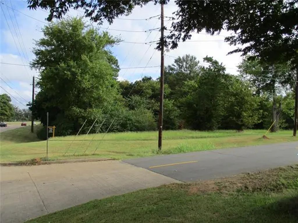 102 A Old Bellevue Road, Benton