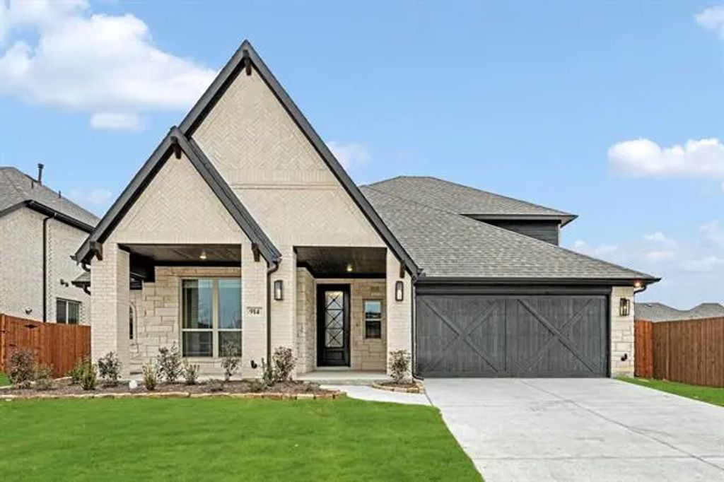 914 Cardinal Drive, Midlothian