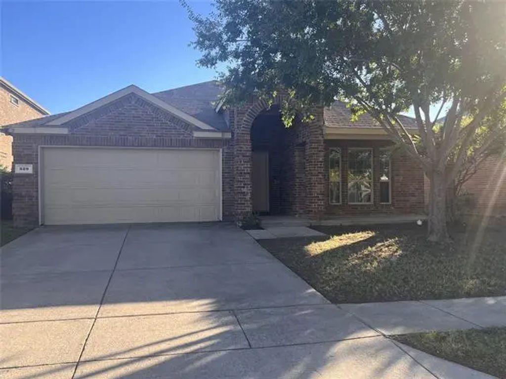 529 Partridge Drive, Aubrey