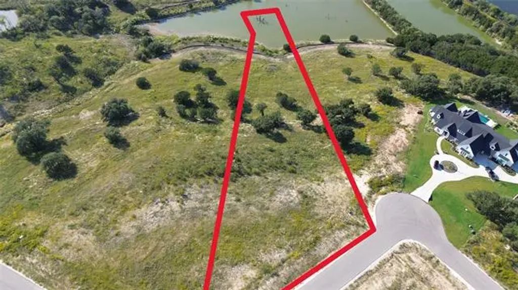 8056 Brownie Luker Boulevard, Granbury