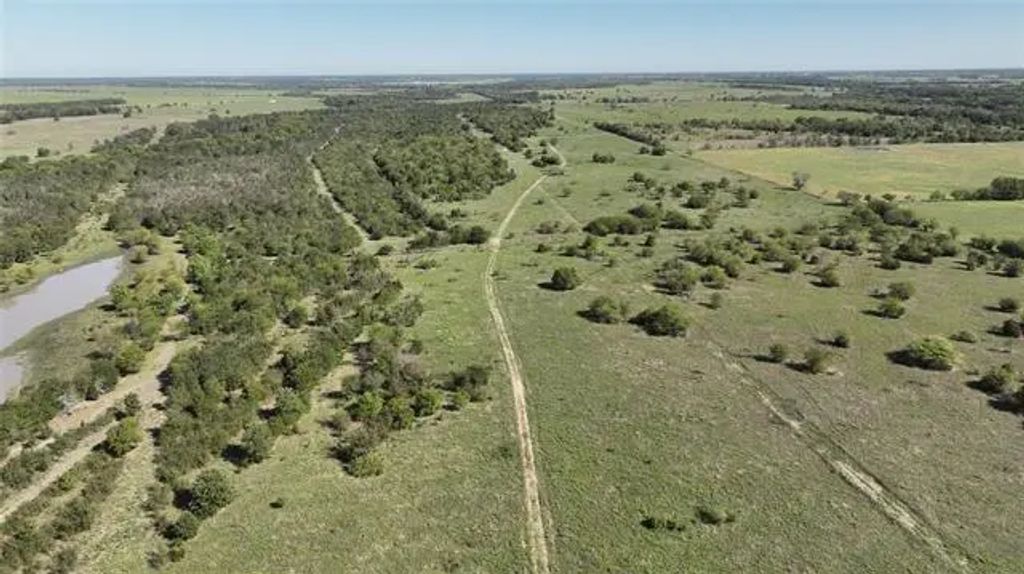 0010 Channing Lane, Wills Point