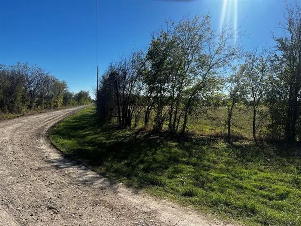 2920 County Road 4301, Greenville