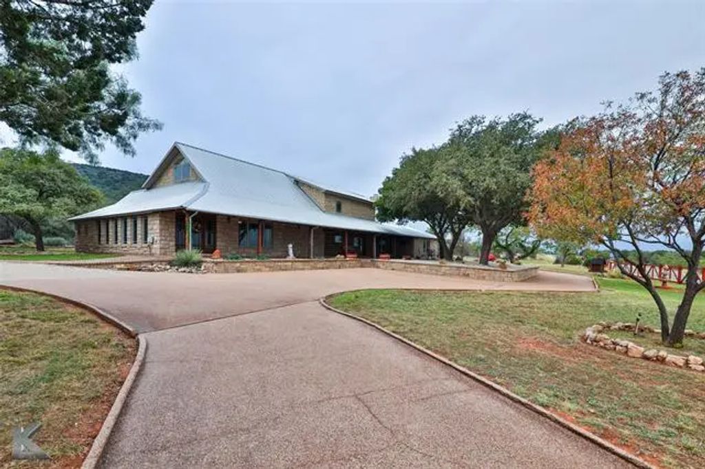 11033 Fm 1235, Buffalo Gap