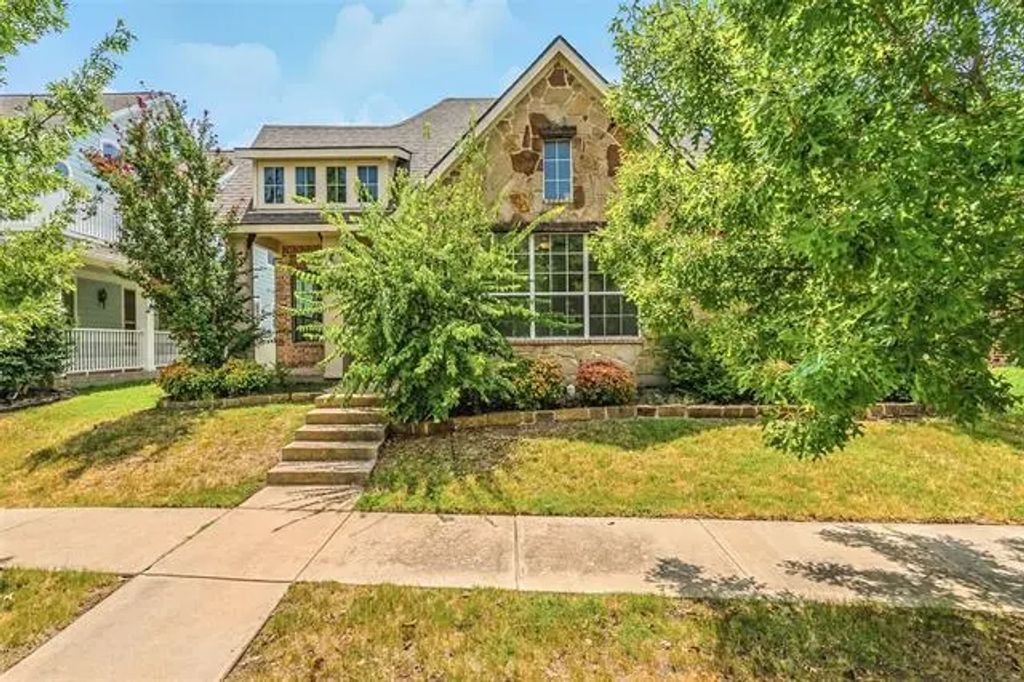 908 Caudle Lane, Savannah