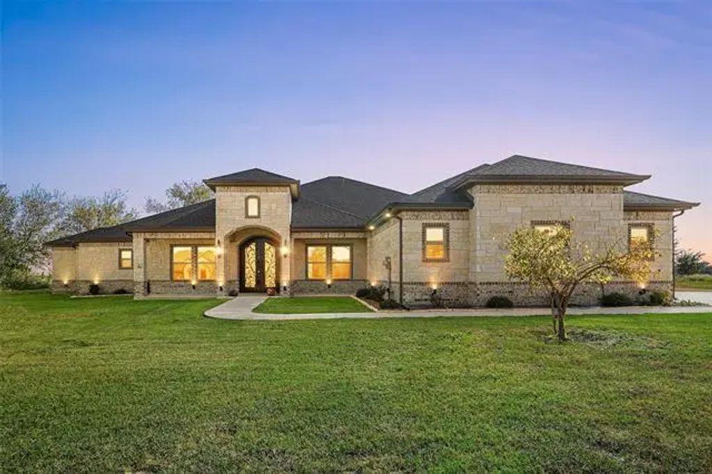 1055 Encino Court, Wills Point