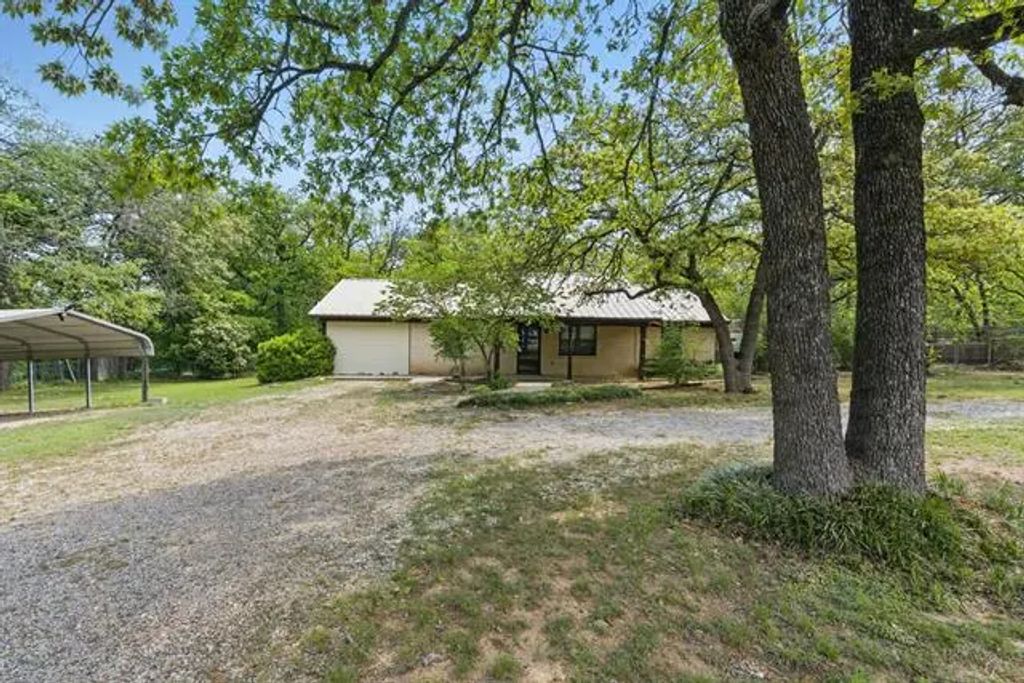 103 Granada Drive, Weatherford