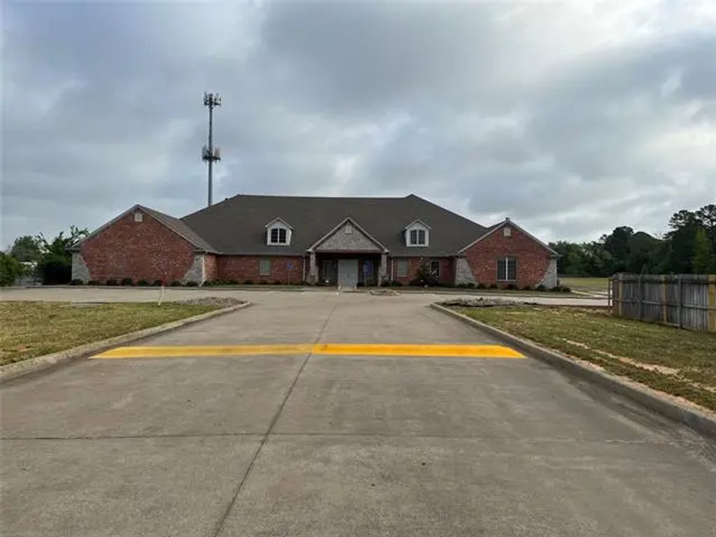2040 Shiloh Road, Tyler