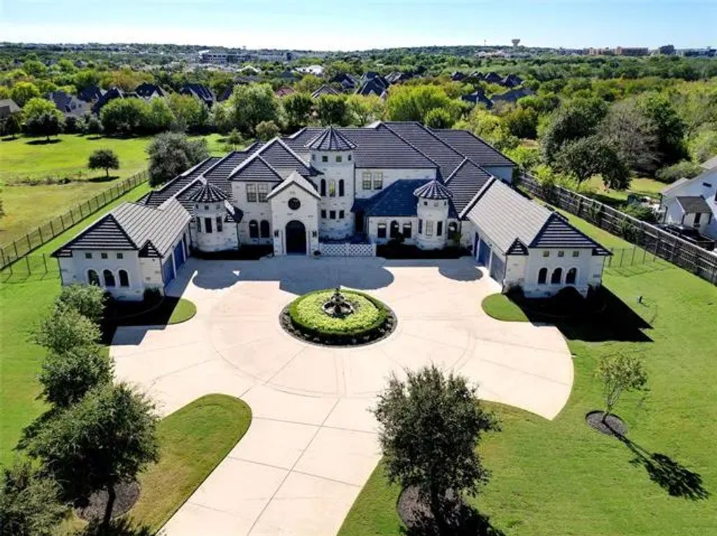 2009 E Highland Street, Southlake