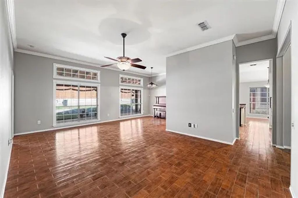 4721 Layla Road, Arlington